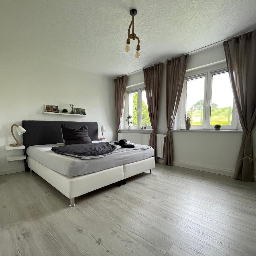 Neu Familienfreundliche Fewo In Seennaehe Im Leipziger Sueden マルククレーベルク エクステリア 写真